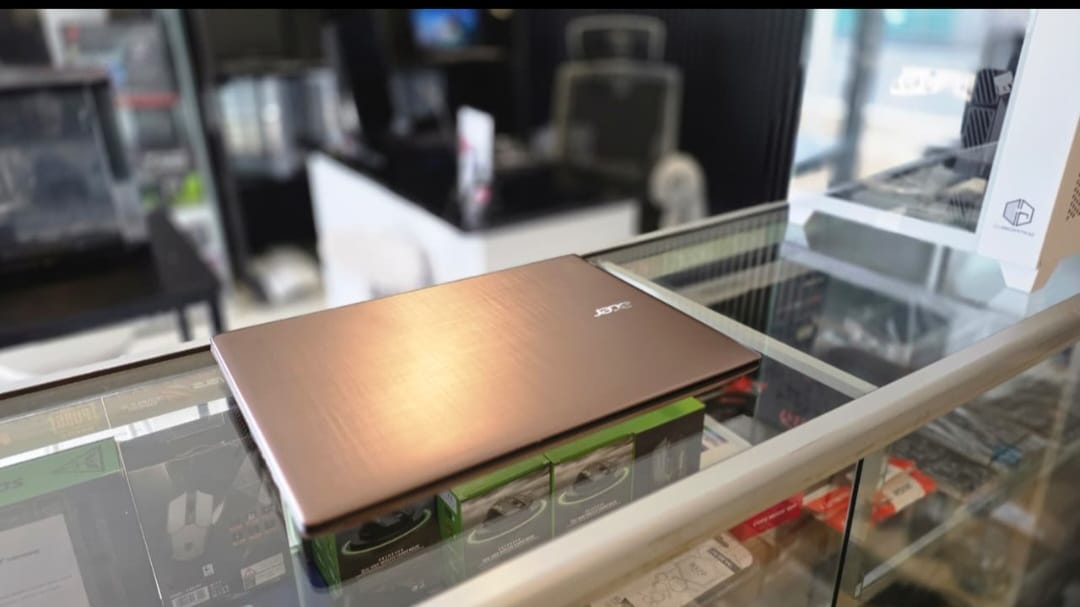 Acer Aspire (Core i5)