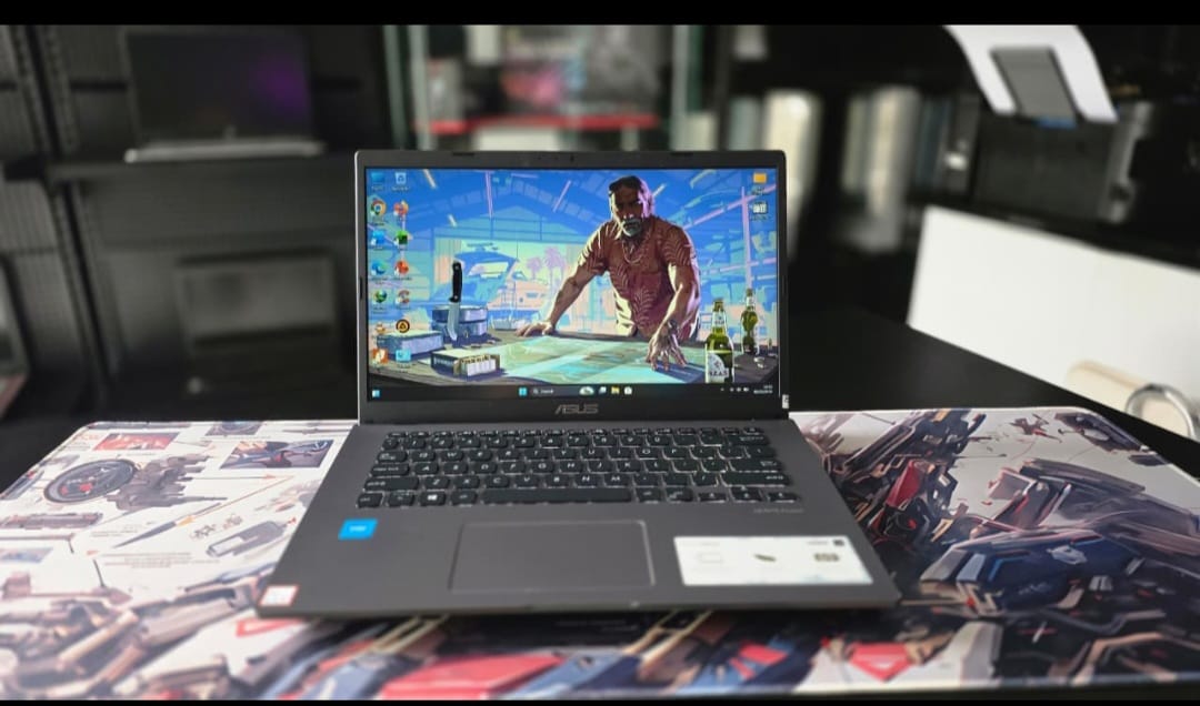 Asus VivoBook (Core i5)