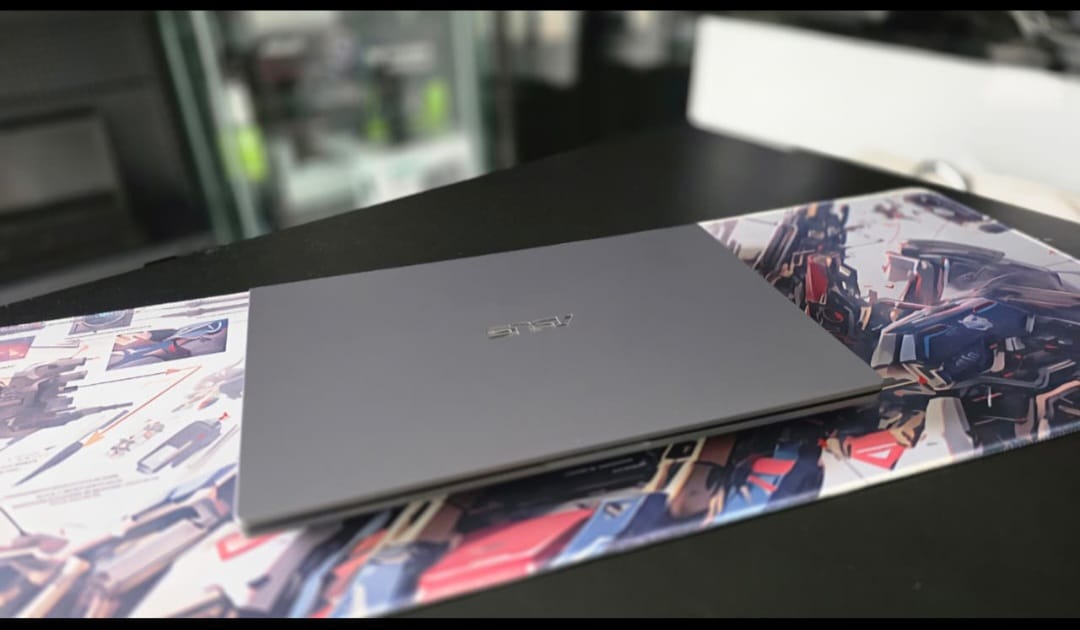 Asus VivoBook (Core i5)