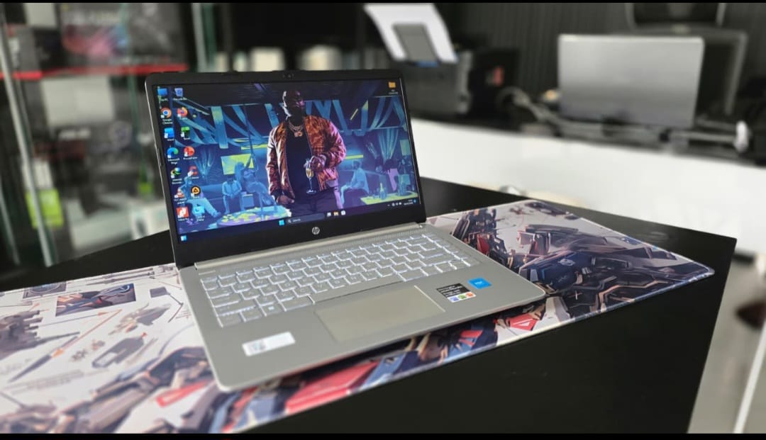 HP 14s
